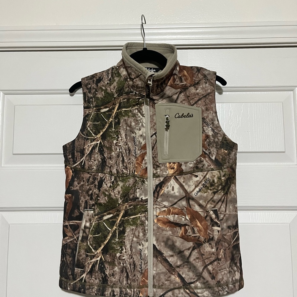 Cabelas boys hunting vest.